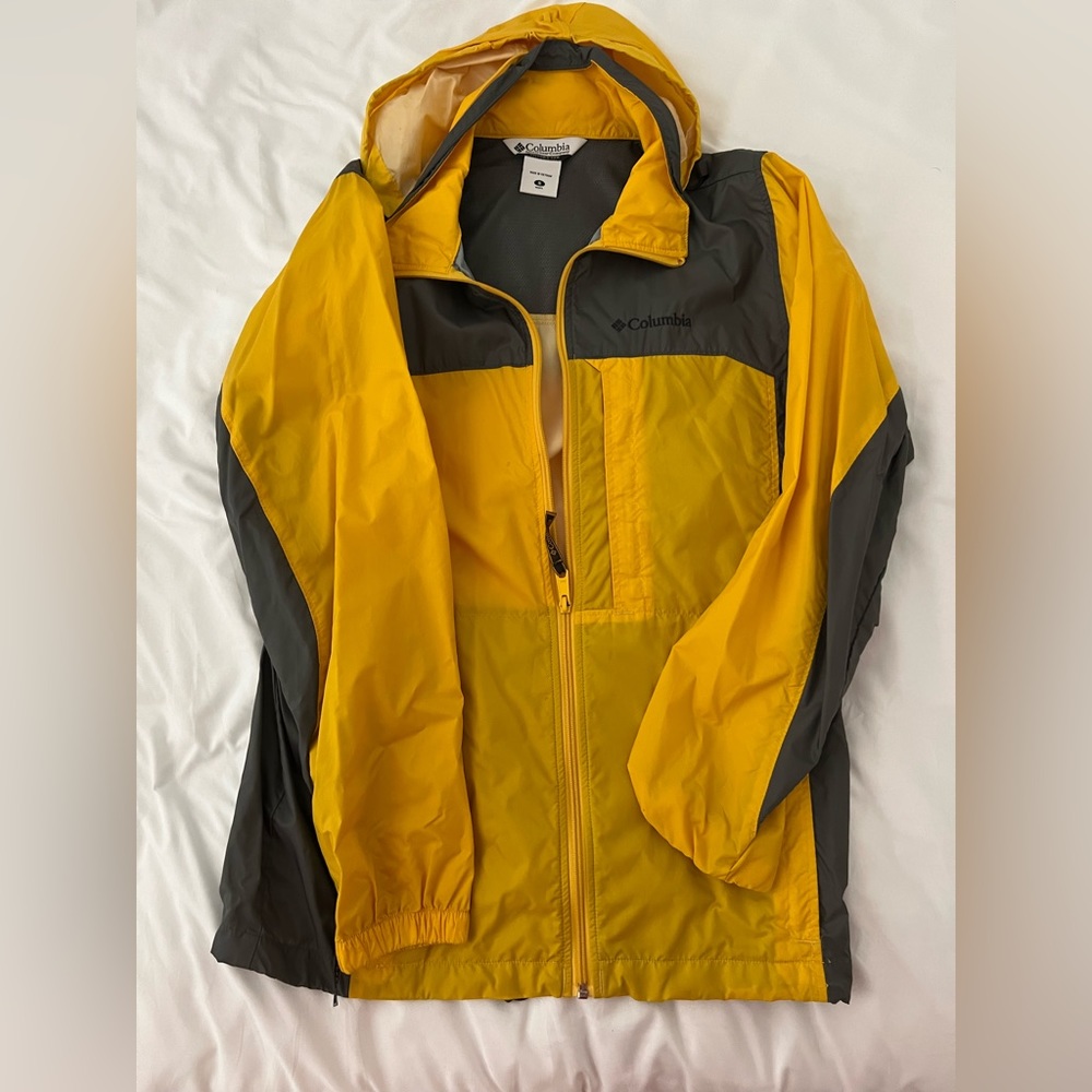 Colombia rain jacket/wind breaker- brand new!